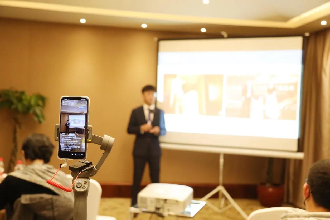 重塑酒店住中服务 云迹科技HDOS产品优质体验