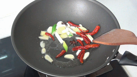 菠菜粉条的做法（教你做菠菜炒粉条地道家常做法）