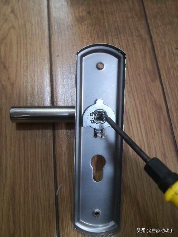 房間門鎖更換