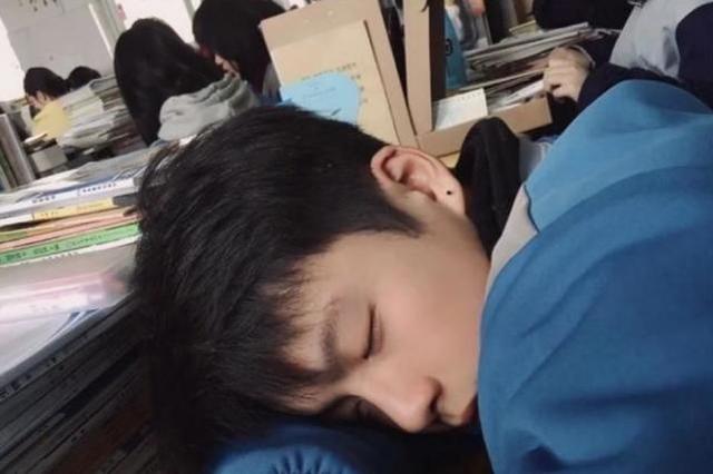 高一高二混日子，高三努力一年能上本科吗？听听老师怎么说