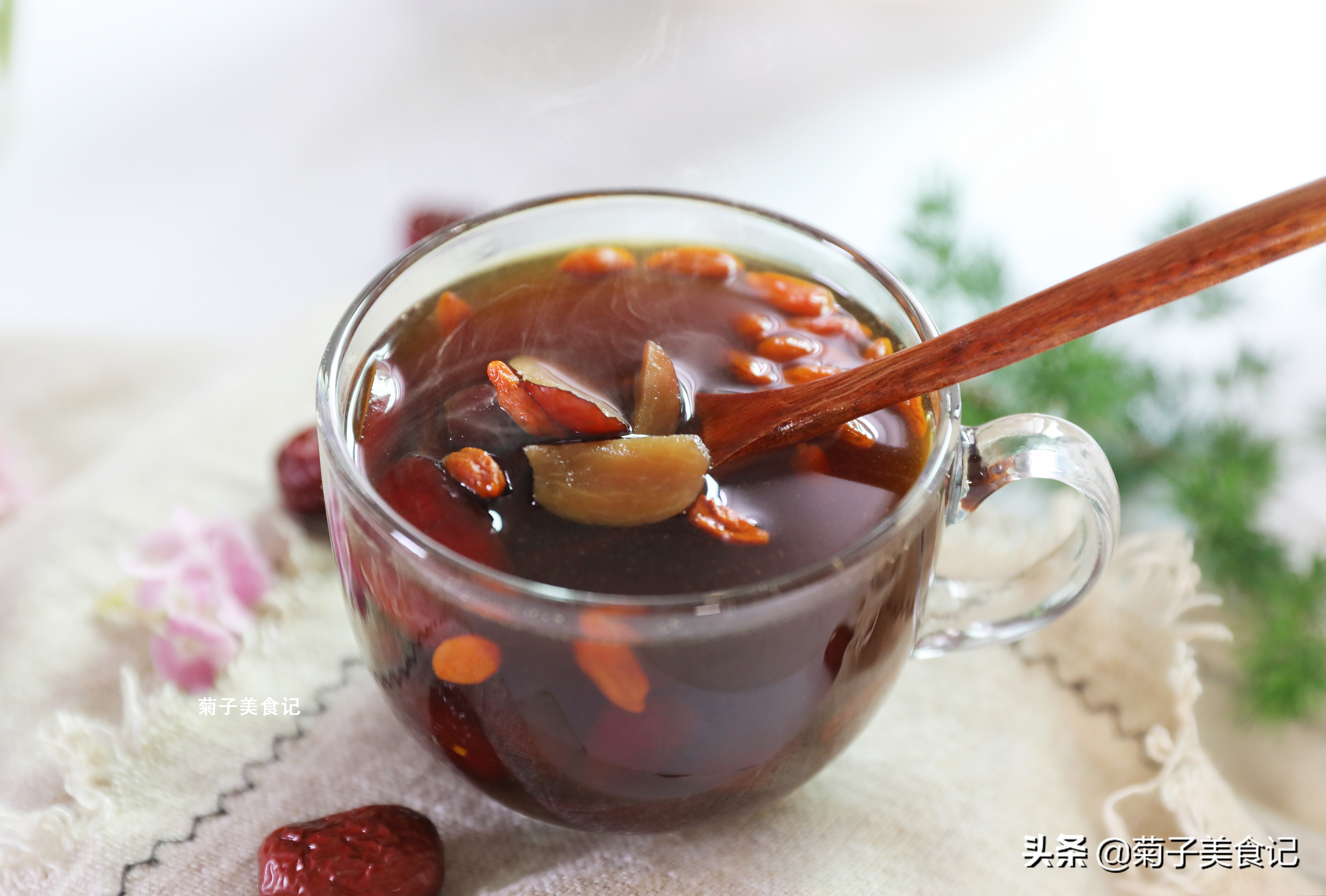 红糖姜水的做法 红糖姜茶的做法步骤-起航号