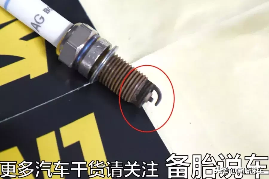 跑了七万公里的车,内窥镜一看,原来积碳有这么多