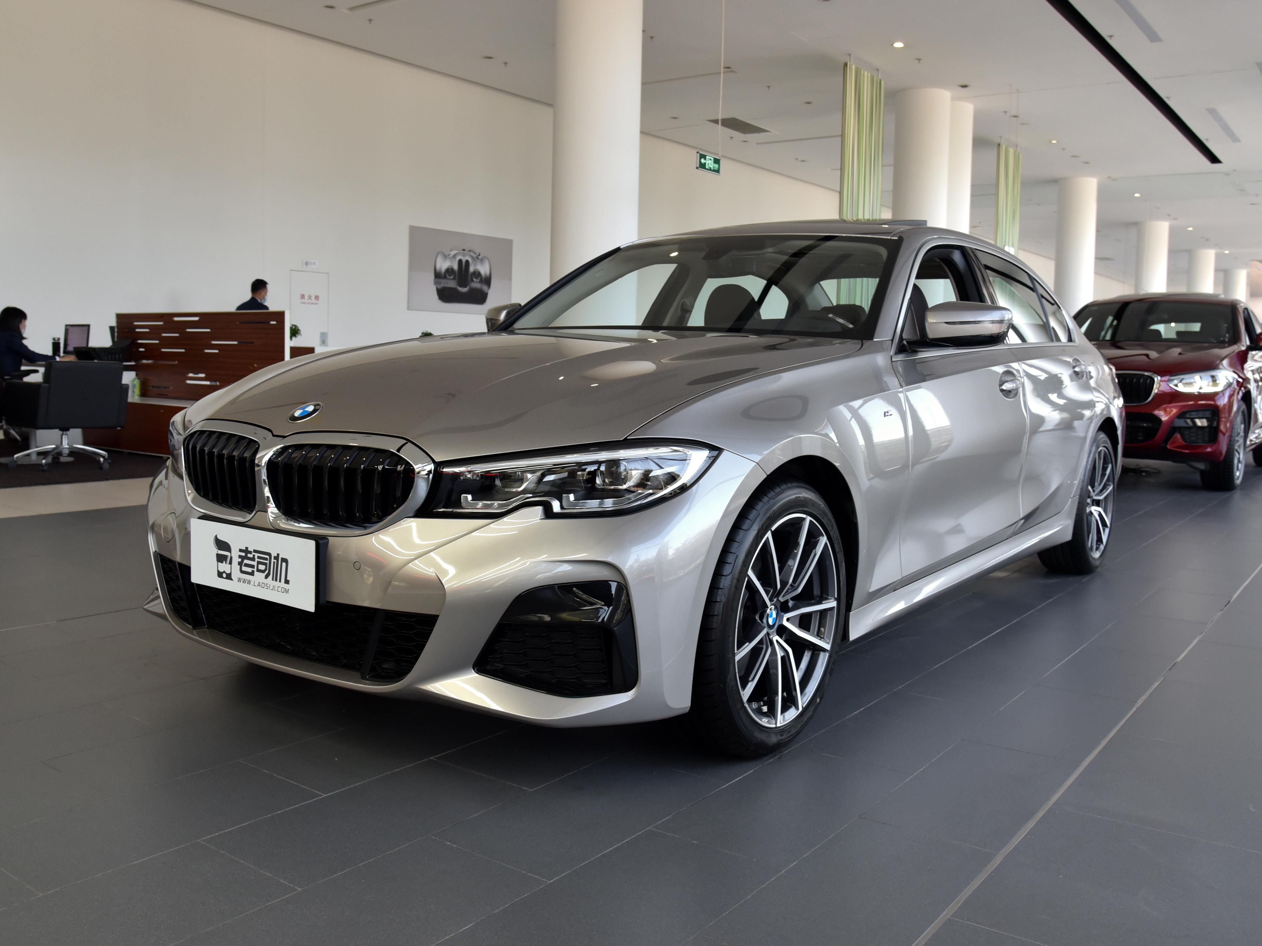 起步2.0T的BBA，论实力看这两款，奥迪A4LVS宝马3系