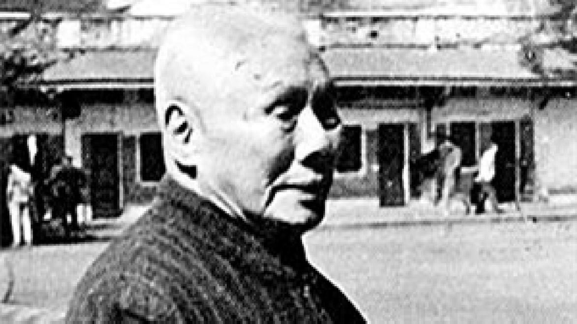 父亲失踪14年，1949年儿子被省委书记叫去谈话才知：父亲是特工