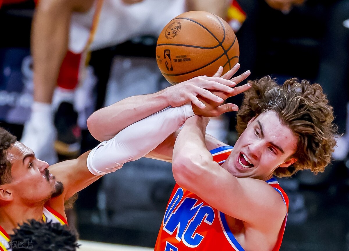 老鹰113-101轻取雷霆（特雷杨30分，主场12分大胜雷霆！6连败后迎来5连胜，老鹰重回正轨）