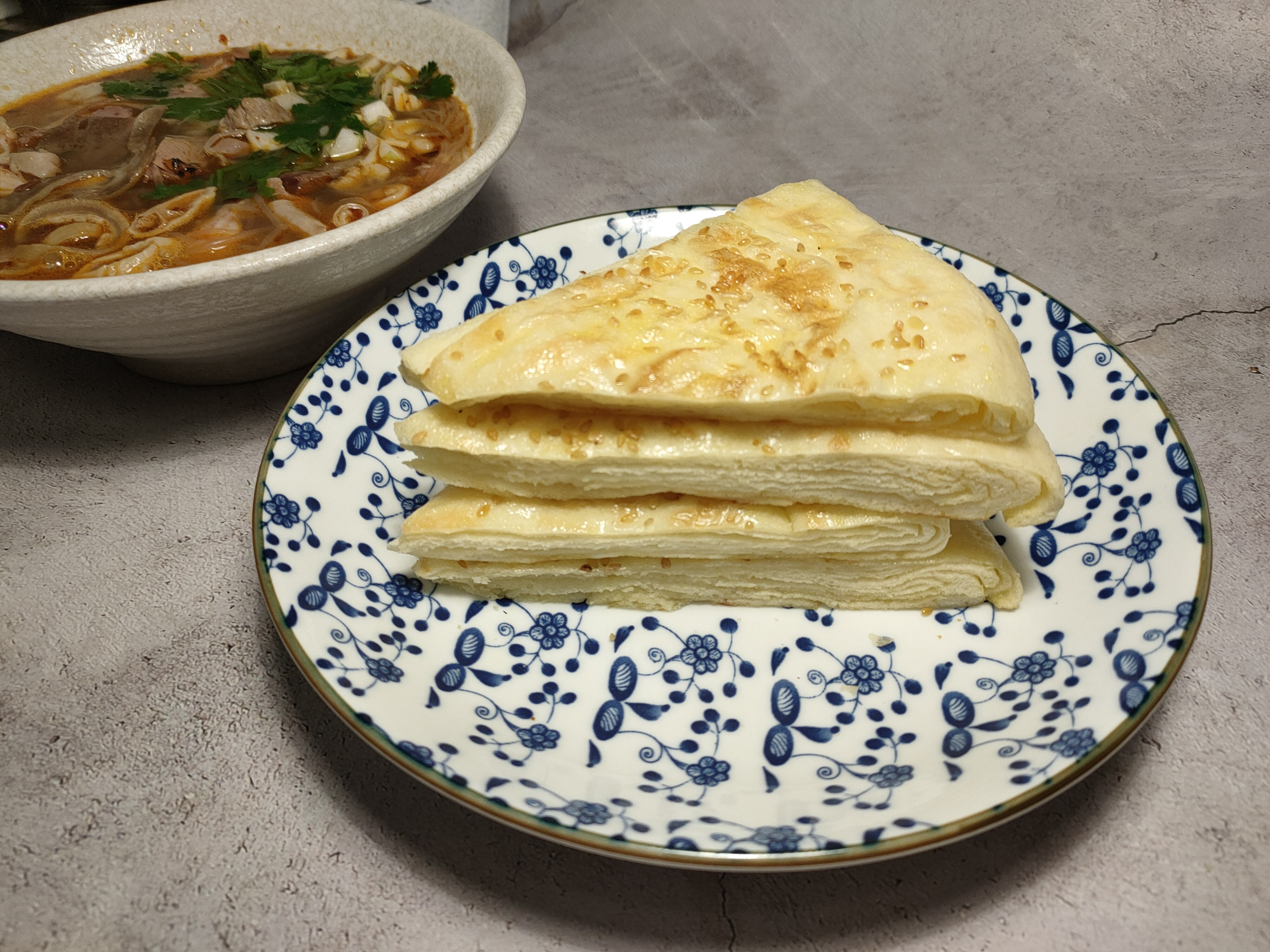 发面千层饼怎么做又软又好吃(教你发面千层饼的正确做法)