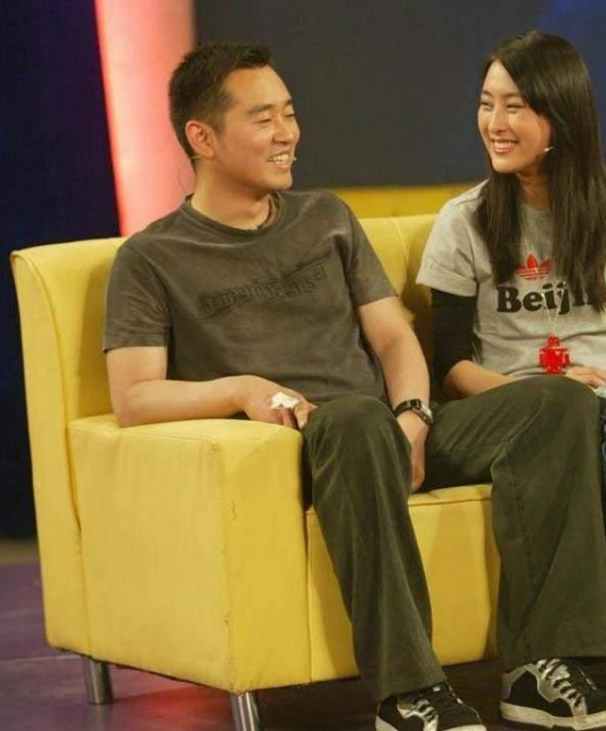 孔令辉为什么被暂停(被爆欠巨额债,与队员不和后,孔令辉去哪了?