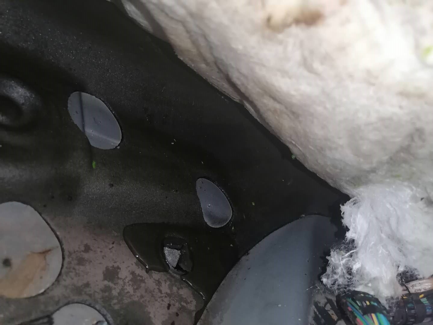 帕萨特领驭P-R-N-D挂挡冲击顿挫，发动机前后摇晃抬头，胖哥检查