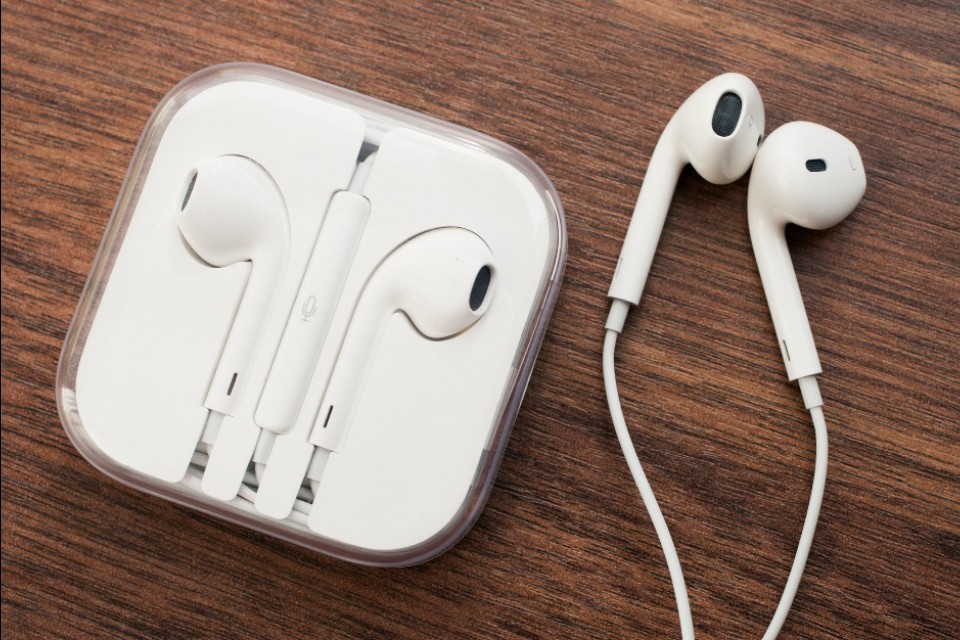 苹果带线原装耳机多少钱，苹果带线原装耳机多少钱音质如何？