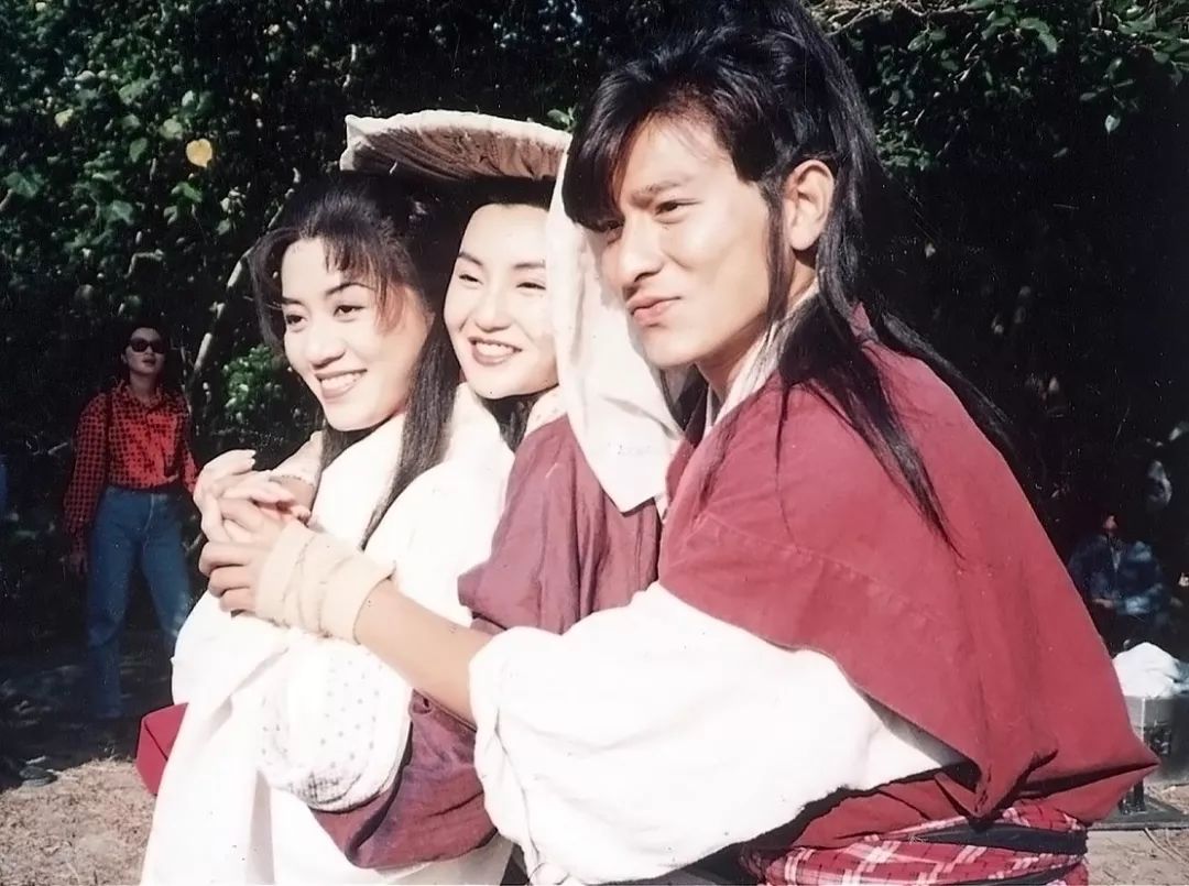 1992年是香港电影周星驰年，香港影坛的其他巨星在干嘛？