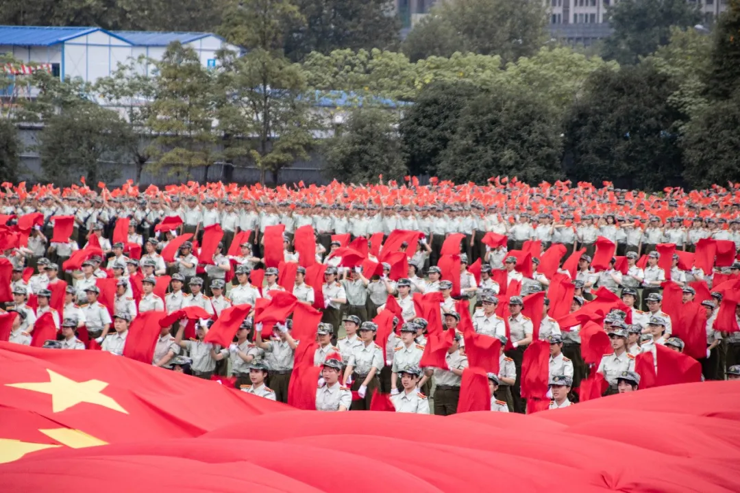 报告！重庆大学2020级新生集结完毕，请检阅！