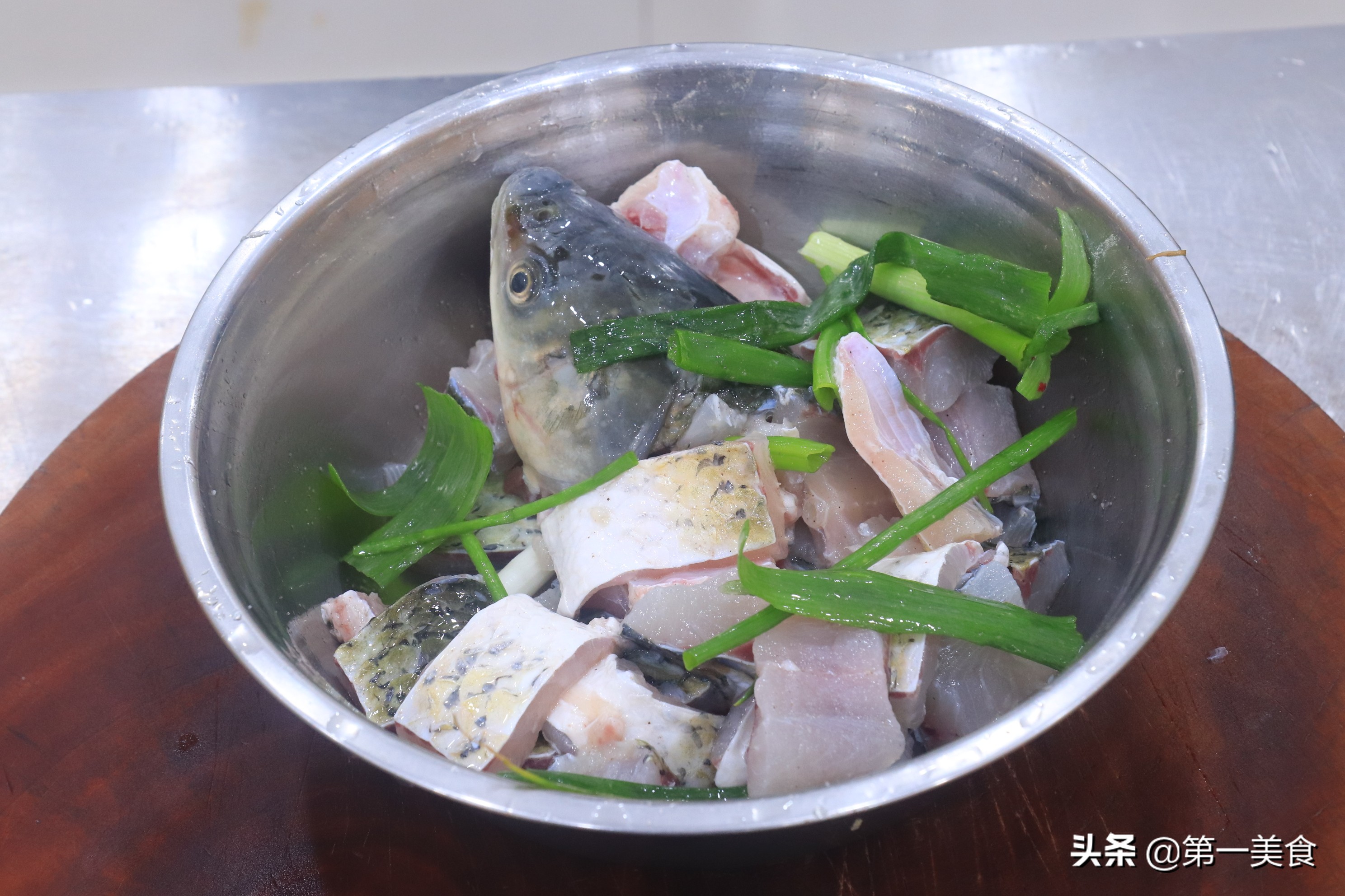 火锅鱼做法(干锅鱼的做法) - 美食网