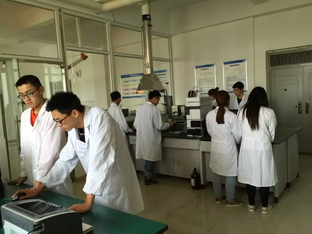 四川省拥有国家级生产性实训基地的26所“高职单招”院校