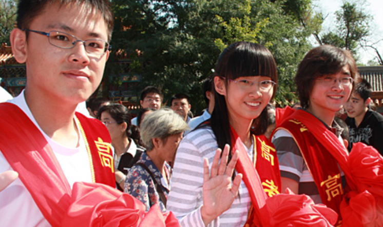 我国“名声大噪”的3所高中，2020文理状元尽收入囊中，太牛