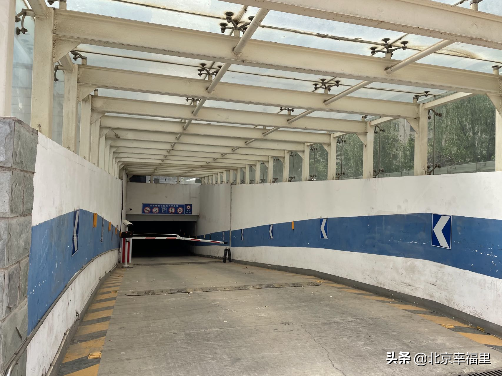 地铁加持，配套丰富，看良乡热门小区长啥样？