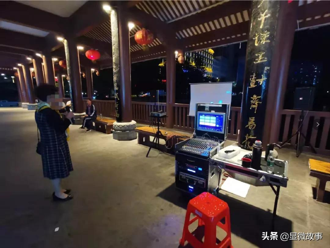 恩施“风雨桥”的老人歌手们:5元钱,让所有人听我唱歌