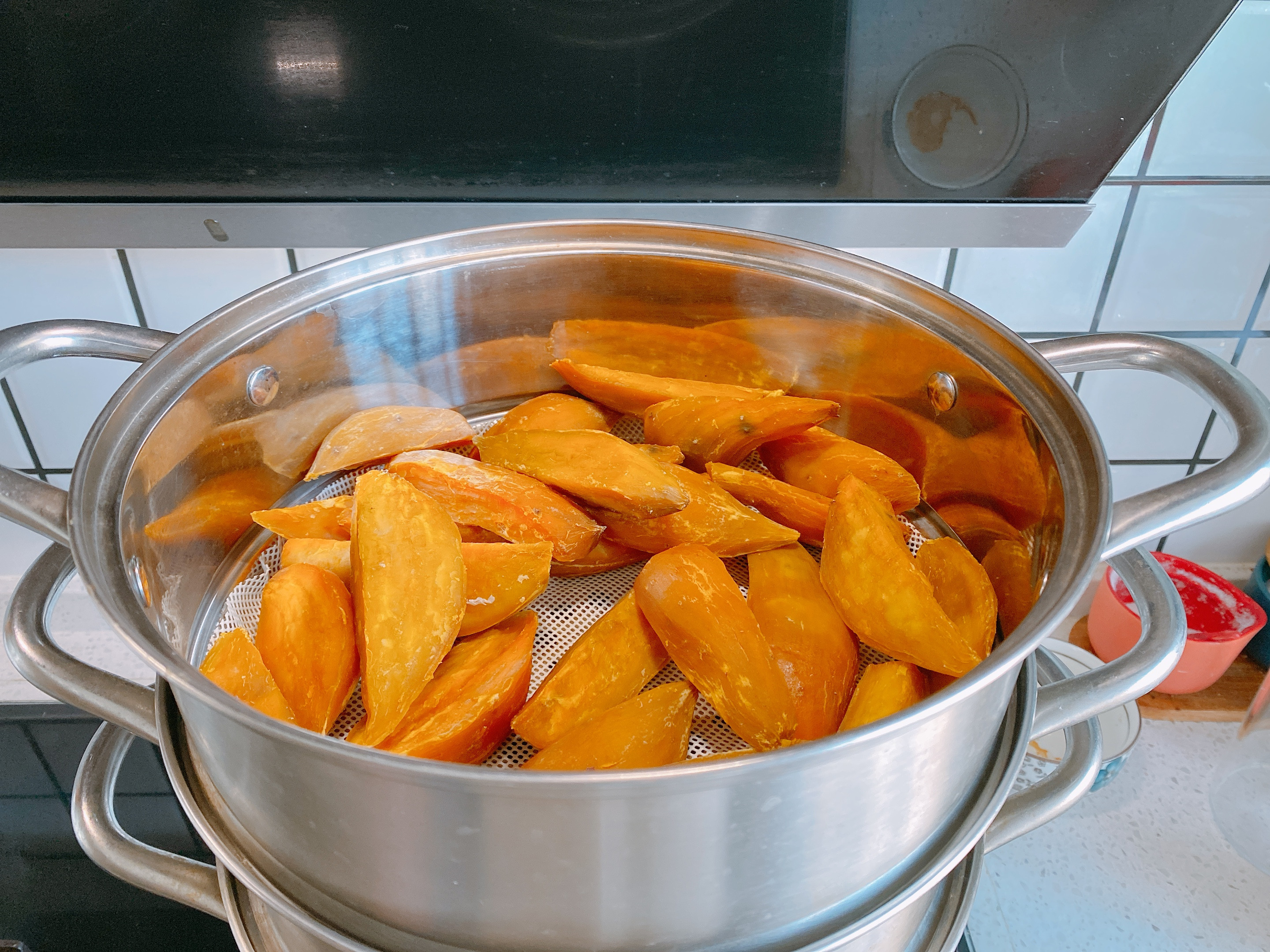 晒红薯干，用上这个老方法，牢记3个技巧，软糯不发硬，Q弹有嚼劲