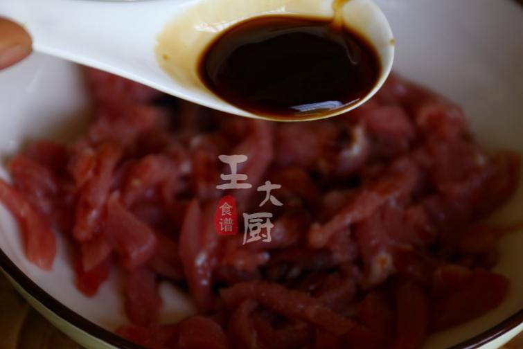 香菜炒牛肉的做法（手把手教会你做香味四溢的香菜牛肉）