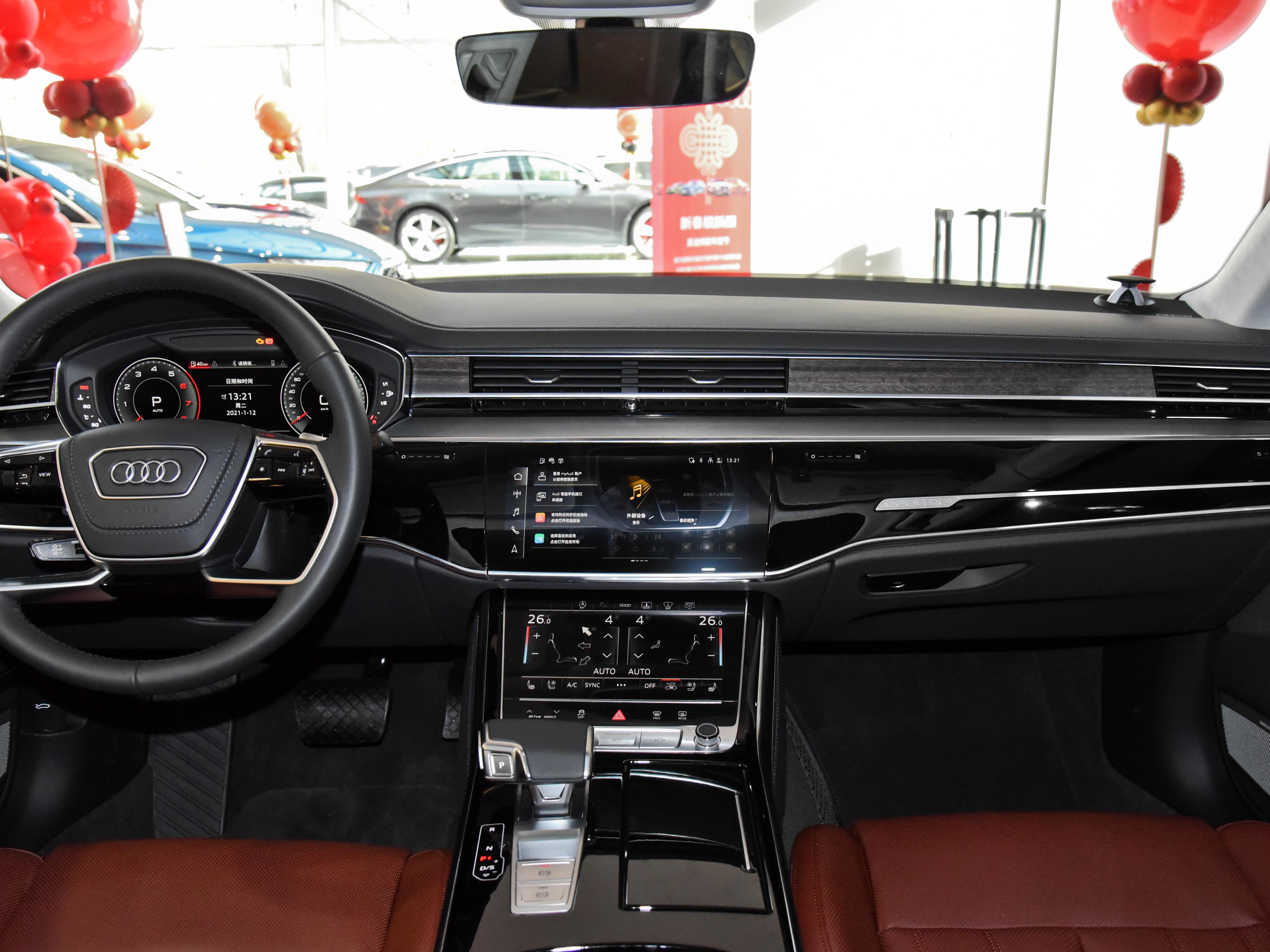 进口旗舰级豪华轿车，四座独立大空间气场顶级，带你看奥迪A8