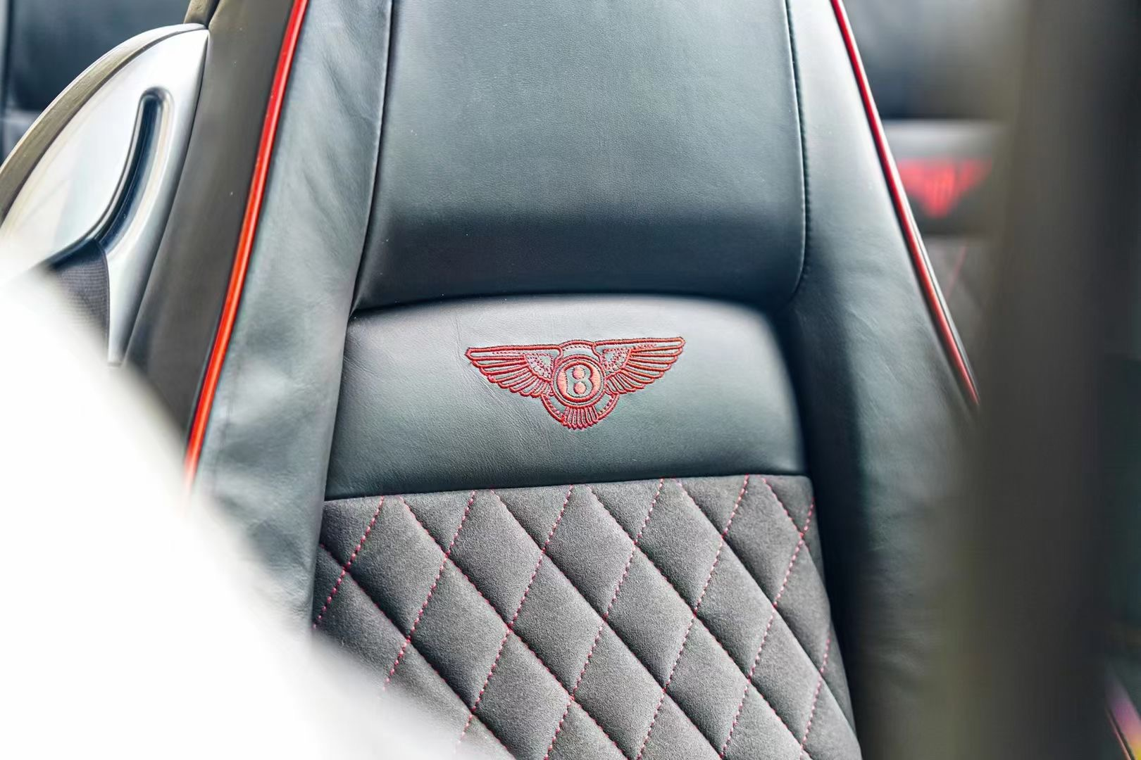 10款纯正欧洲豪华跑车 宾利欧陆GT敞篷6.0T