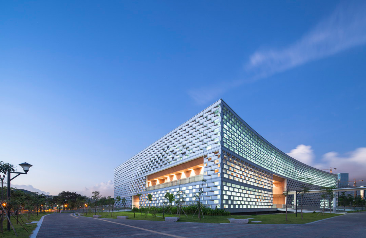 2022世界大学排行，清北第16创历史最好成绩，南科大成“大黑马”