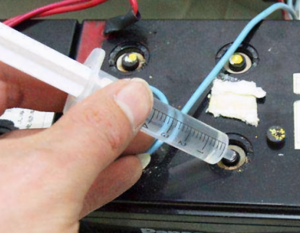 换个电动车电瓶多少钱电动车续航差就换新电池