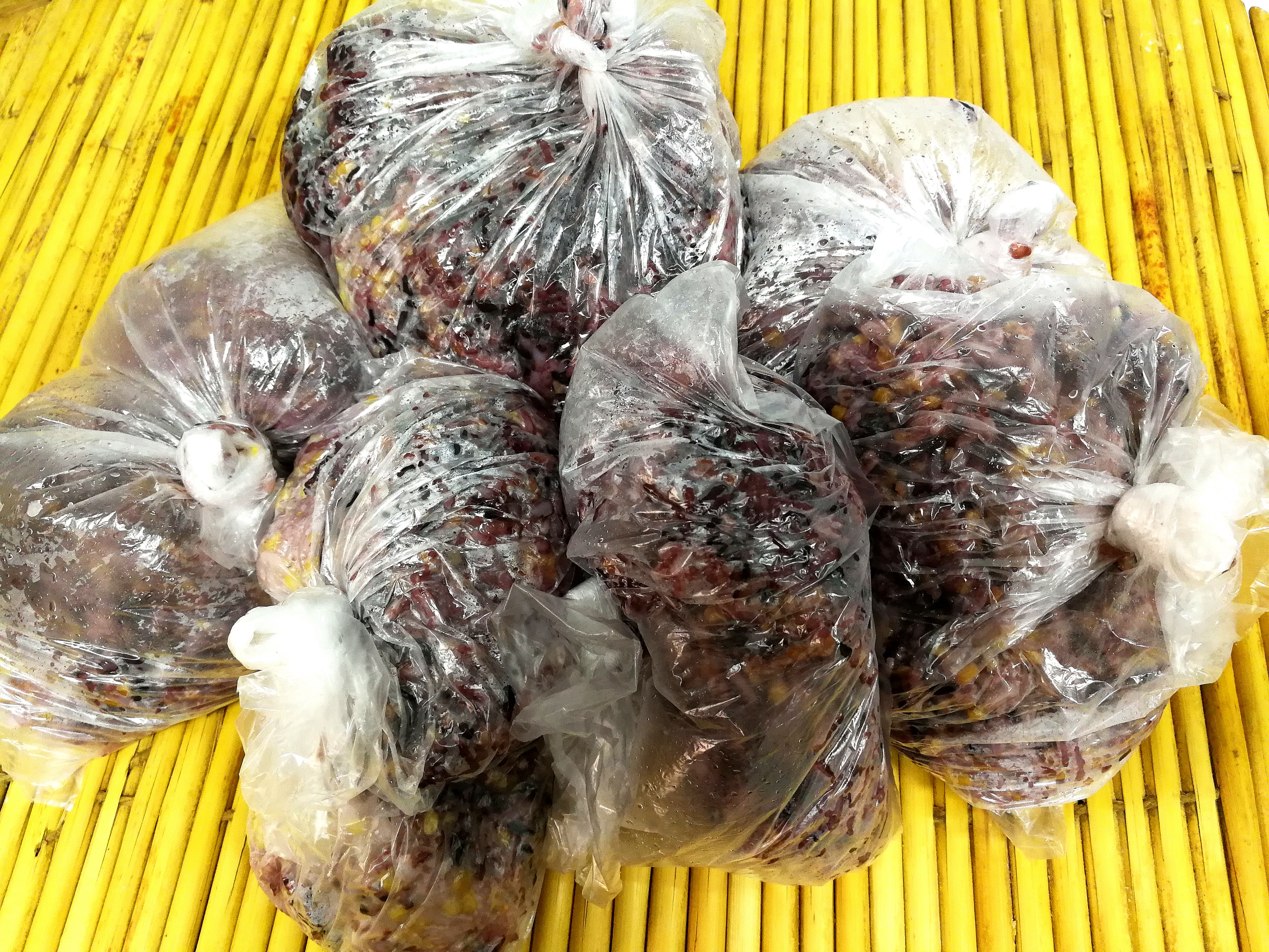 蒸黑米饭又硬又难吃？教你3个小窍门，搭配2样，无糖自然香甜软糯