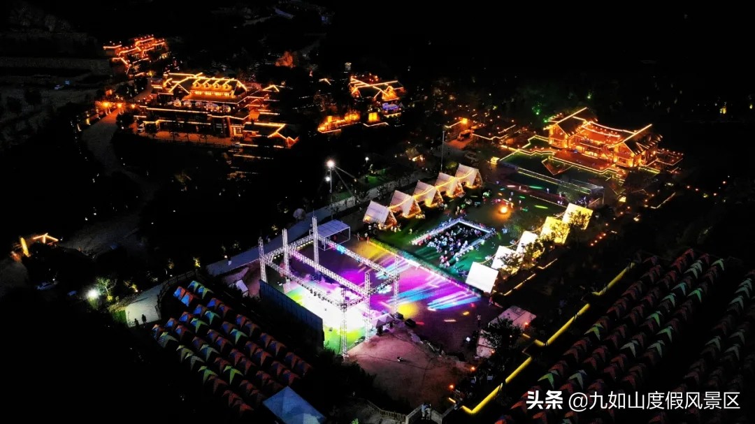 露营就是睡进帐篷？NONONO，这届年轻人都这么玩