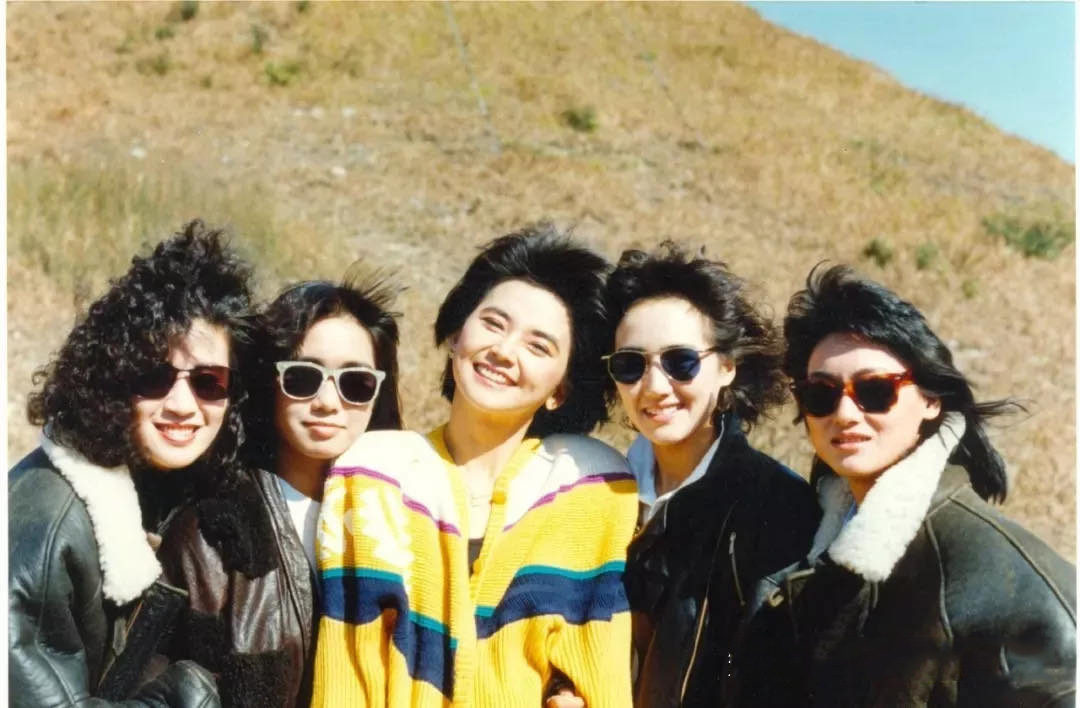 吕良伟夏日福星林凤娇百花奖李小龙林青霞胡慧中胡茵梦方世玉倪萍