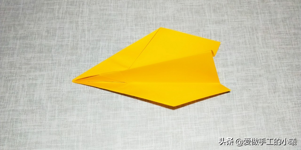 可以飞回来的纸飞机，简单好玩，快来看看