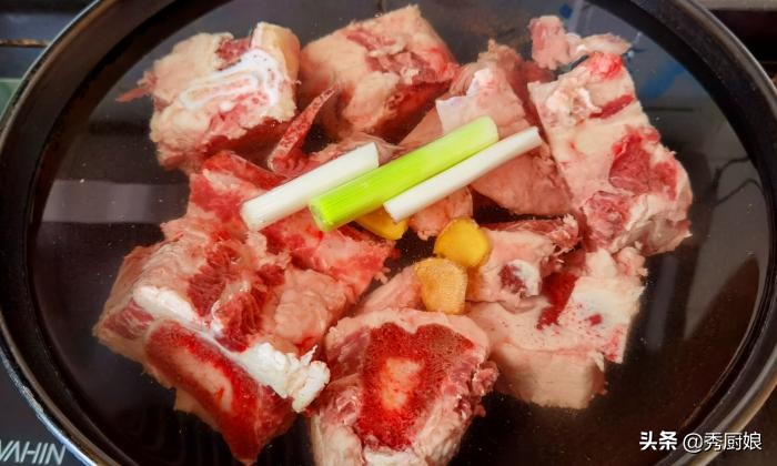 牛骨头汤的做法,牛骨头汤的做法和配料