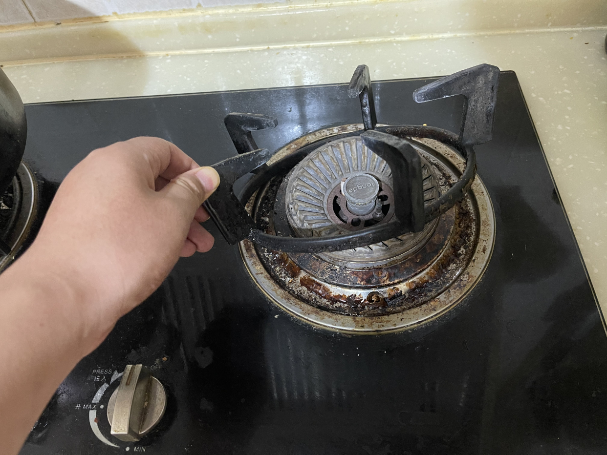 第二次装修遗留胶痕清除妙招全解析