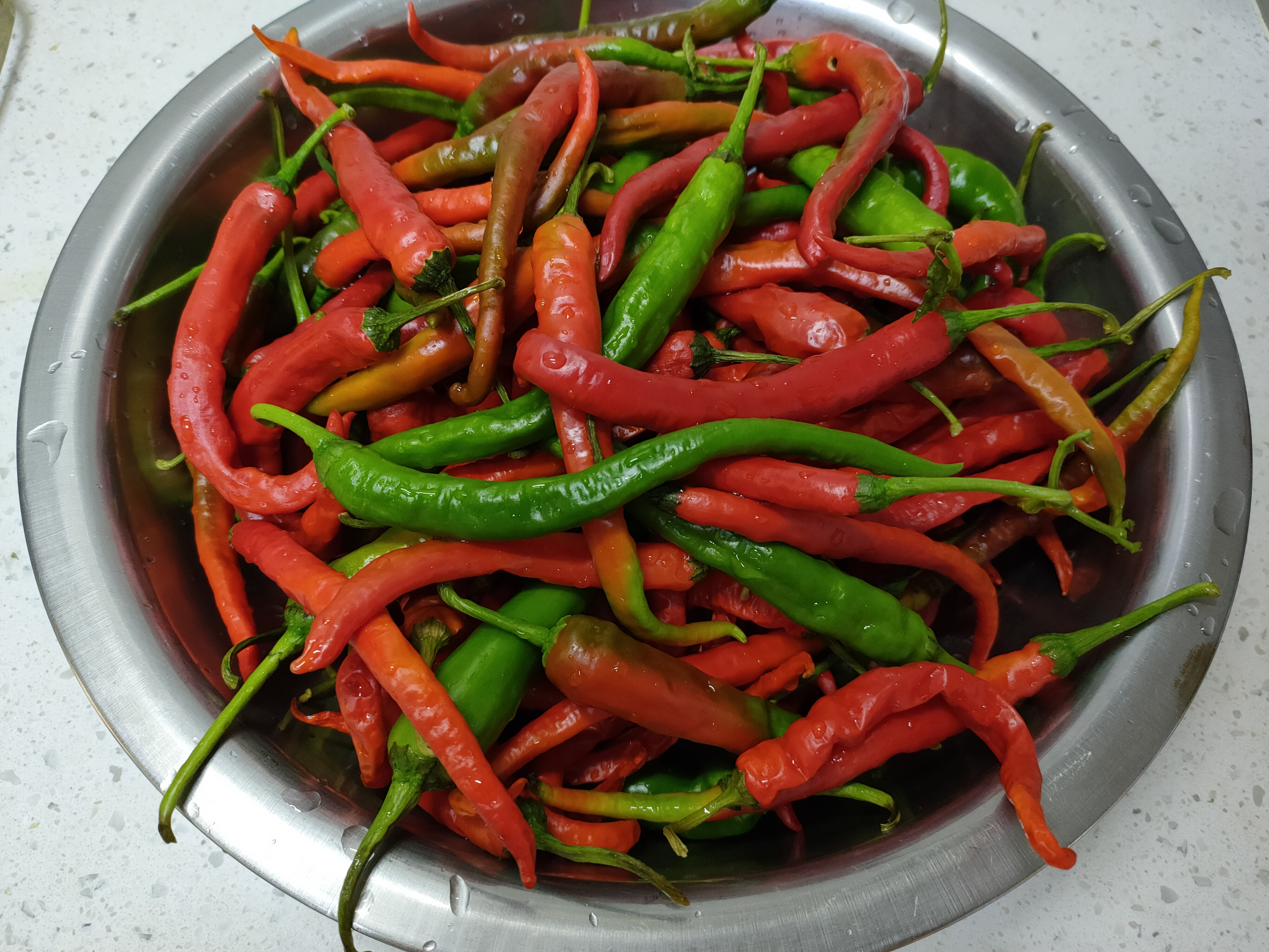 辣椒酱如何长期保存不变质？老厨师：做到3点，放一年都不坏