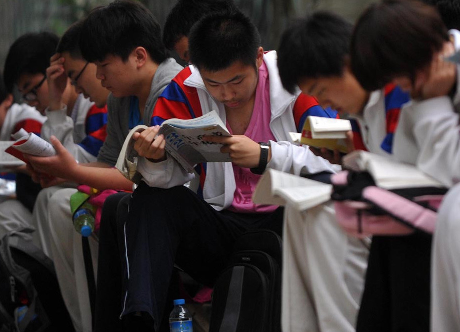 高考预测：今年考生普遍估分高，高考分数线将会上涨？