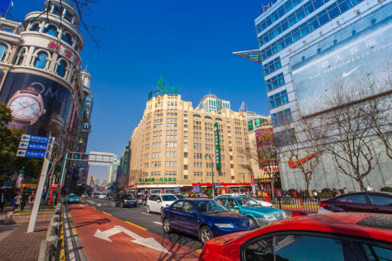 上海三所“双非”大学，都是领域内“大拿”，毕业生待遇太可了