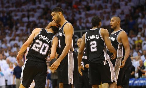 nba2013總決賽g6（13年決賽G6，雷阿倫命中關(guān)鍵三分！波什10分，韋德14分，那老詹呢）