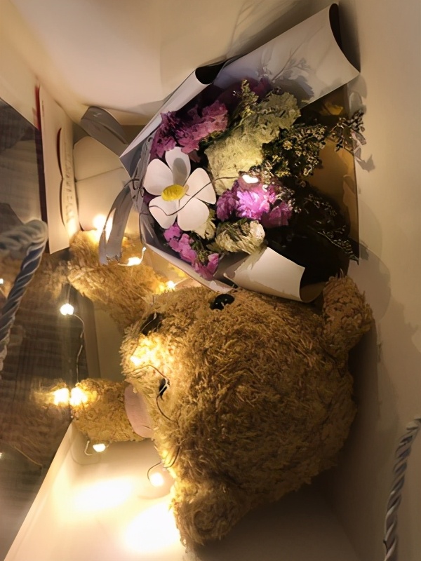 看着贵实际便宜的礼物（花最少的钱买最优质的东西）