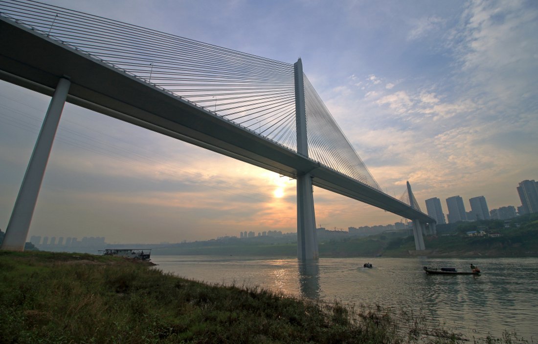 异恋的含义 _飞翔号