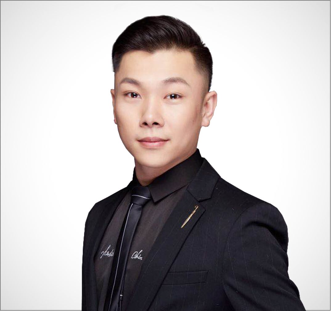 政治新匠师丨云阳：用严谨治学，用幽默教学