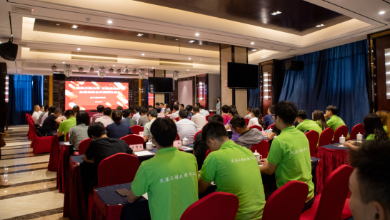 强强联合！湖北这所大学：与华为、百度、地方政府集中签约