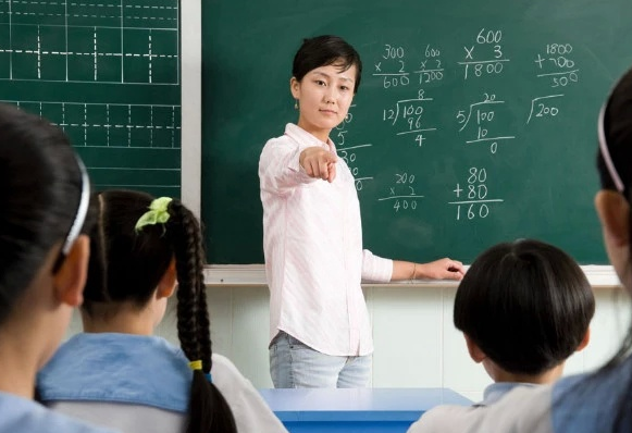 事业单位岗位工资表（老师工资表走红）