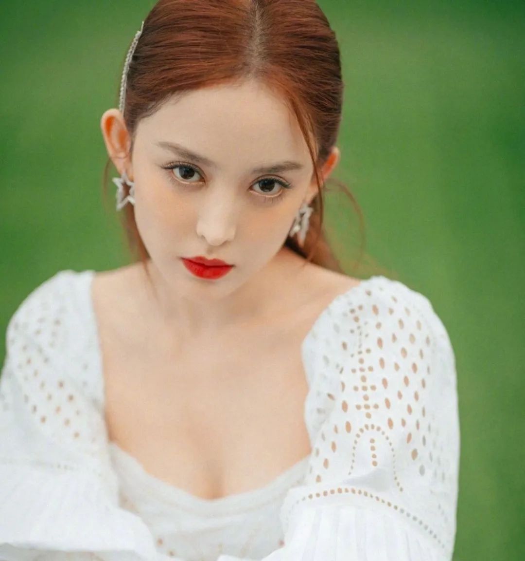 女生嘴唇上薄下厚婚姻_达一风水网