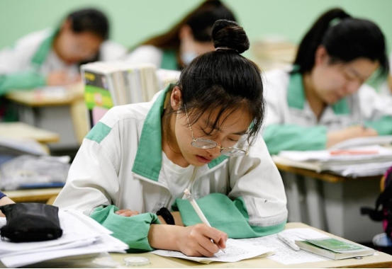 高考500分算什么水平（高考500分和600分）