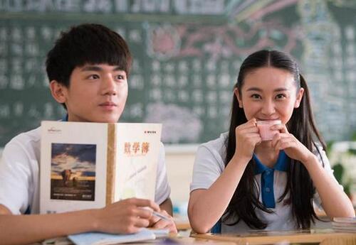 “妈妈,同桌总是魔我”,妈妈机智的应对,挽救了女儿的人生