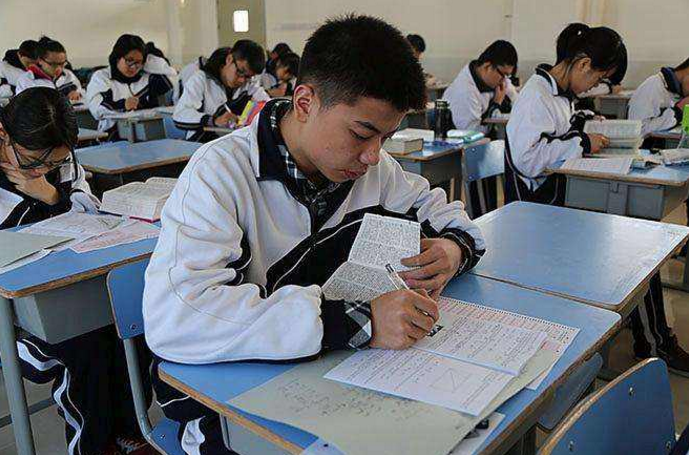 高三生面临高考压力大，该如何给自己减压，细心家长给你支招