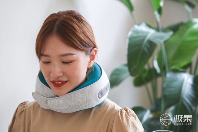 u形枕头正确使用方法(u型枕在车上怎么用) - 科猫网