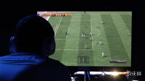 fifa19有世界杯吗(游戏将联动现实！欧足联将在《FIFA19》上推“电竞欧冠”比赛)