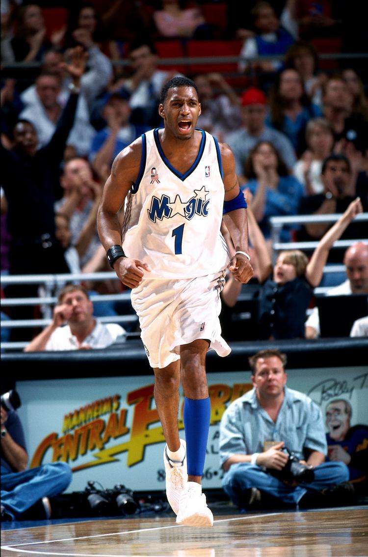 为什么麦迪不在nba退役(已经入选名人堂的麦迪,为何他的球衣却一直没