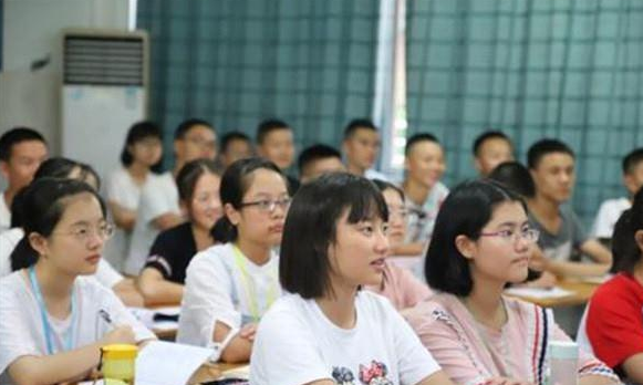 同样是专科，单招进和高考进之间存在差距，希望你没选错