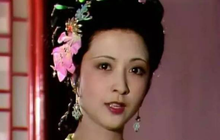 采访(张明明:扮演83版尤二姐,拍完戏后与剧组失联,原来是去了美国)